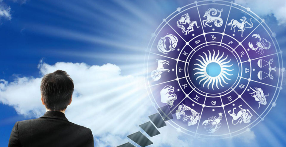 Famous Astrologer in India Explains What are the Chances of Become a Business Person?