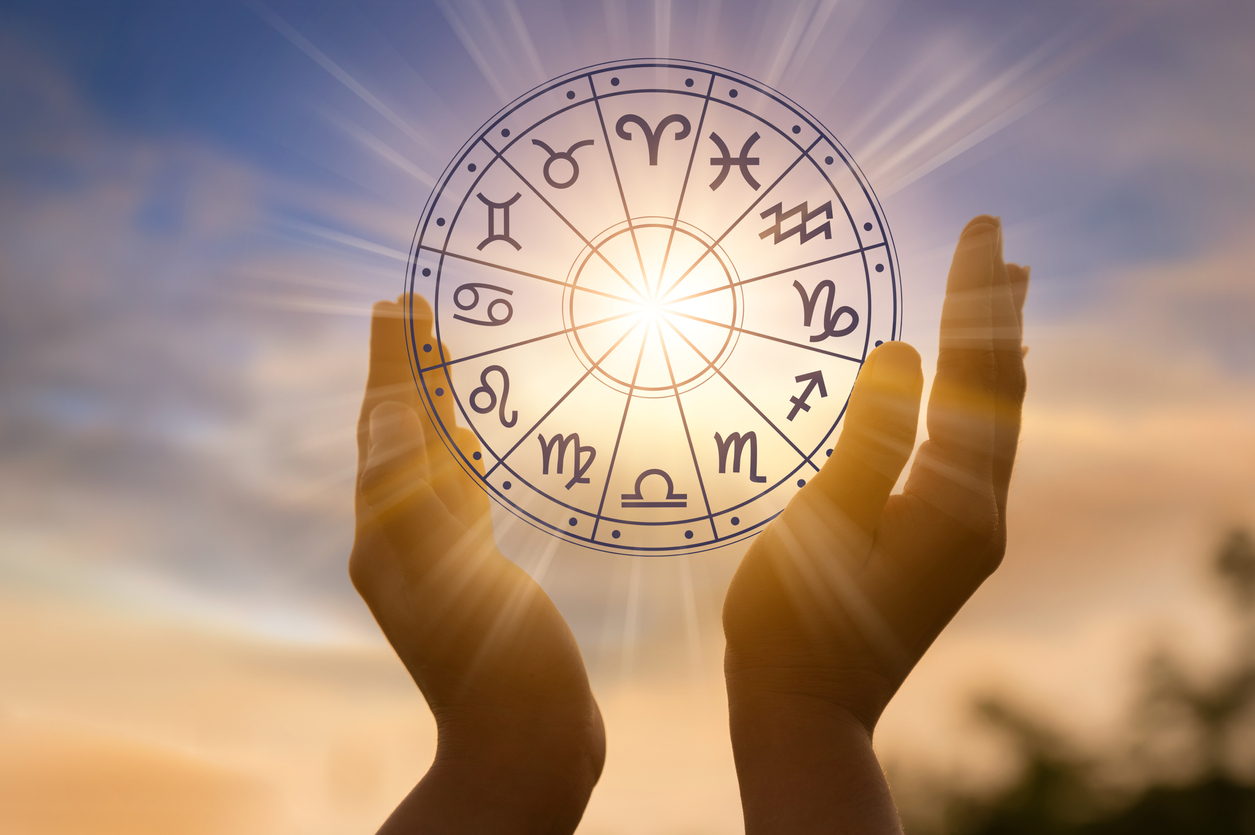famous astrologer in delhi