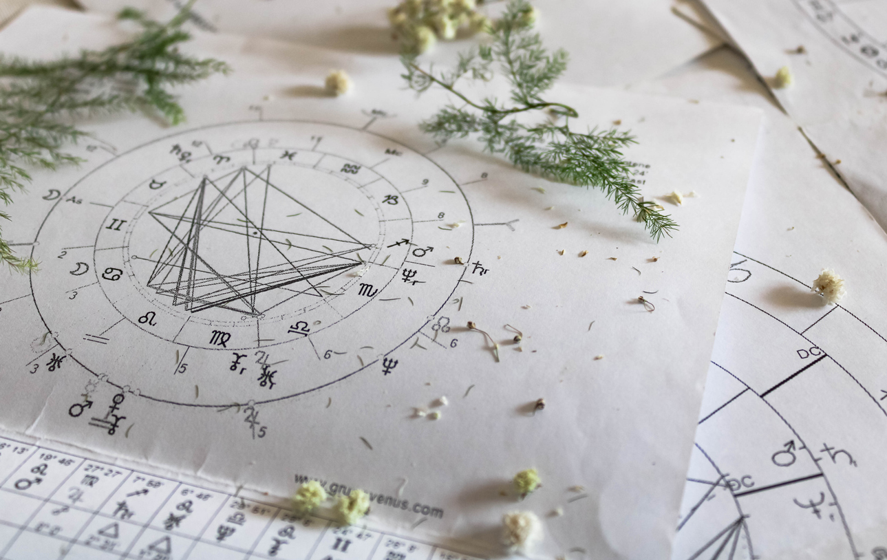 Top 5 Benefits of Astrological Readings by the Best Astrologer in Kolkata