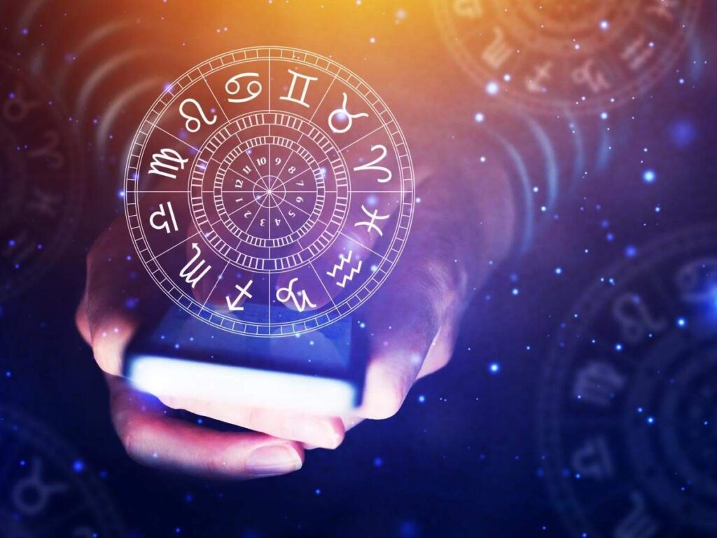 famous astrologer in Delhi